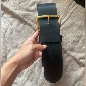 Wide leather belt!